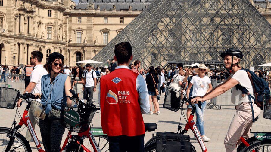 Paris Guided Bike Tour - What the guide adds to the ride