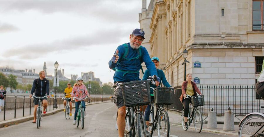 Paris: Guided Bike Tour Like a Local - Notre-Dame, the Seine, and the old center