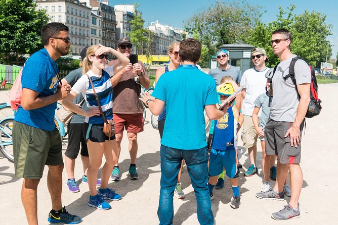 Paris Highlights Bike Tour: Eiffel Tower, Louvre and Notre-Dame - Starting at Place Saint-Michel