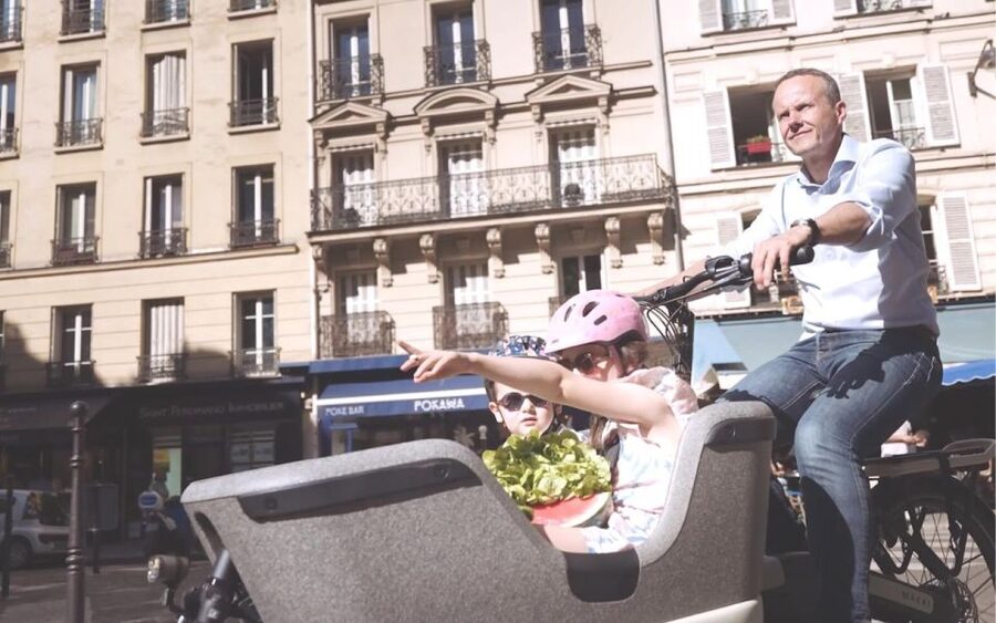 Paris: Kids Bike Tour - Palais Garnier and Place Vendôme