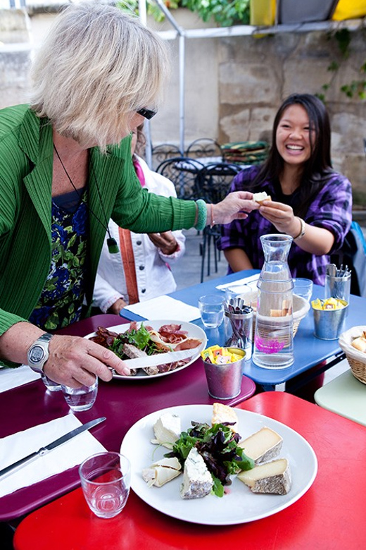 Paris Marais Bike Tour with Cheese & Sweet Tastings - Weather, pace, and who should book