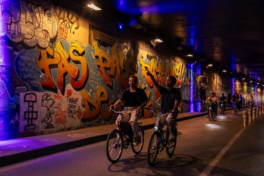 Paris: Night Small-Group Bike Tour & Boat Cruise - Why the Seine cruise makes the tour better
