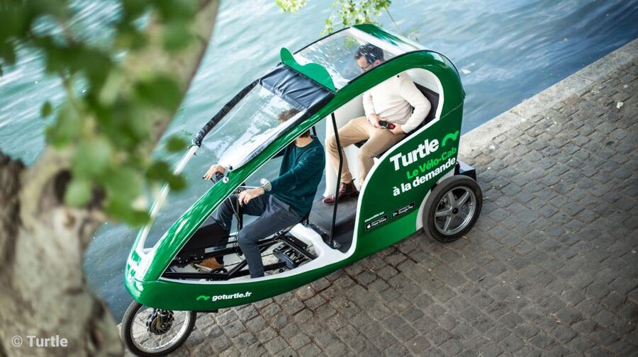 Paris: Private guided tour in Rickshaw bike - Gustave Eiffel - Along the Seine toward Trocadéro