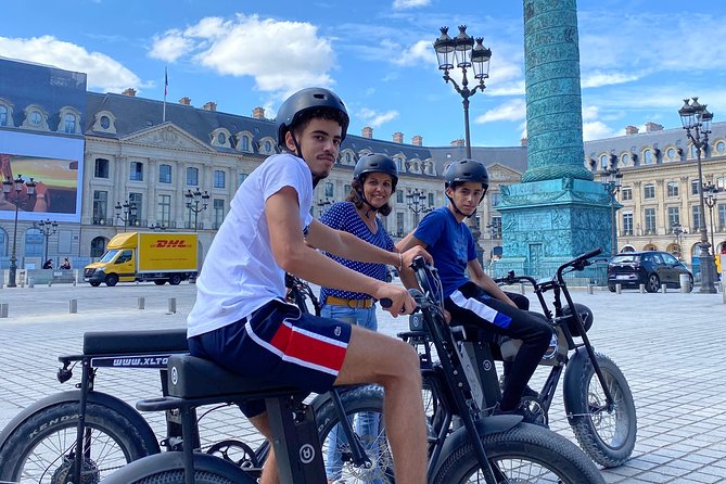 Paris Sightseeing Family Friendly Guided Electric Bike Tour - Pont Alexandre III and the Eiffel Tower