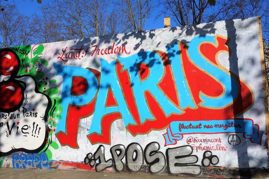 Paris: Street Art Open-Air Museum Bike Tour - Starting at Paris City Hall