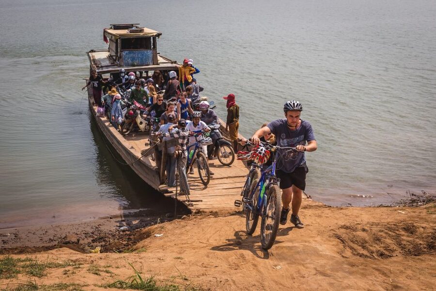 Phnom Penh: Mekong Islands & Silk Islands Guided Bike Tour - Easy riding through the Mekong Islands