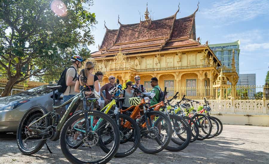 Phnom Penh: Mekong Islands Sunset Bike Tour include drinks - Is $49 good value?