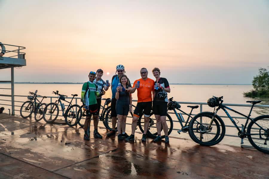 Phnom Penh: Mekong Islands Sunset Bike Tour include drinks - The ferry crossing to Silk Island