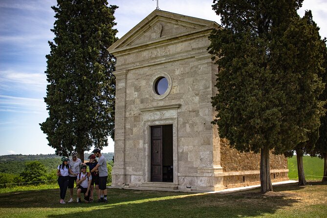 Pienza - Ebike tour for a full immersion in Val d'Orcia. - San Quirico dOrcia adds a town stop