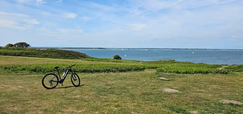 Poole: Old Harry Rocks and Corfé Castle Guided E-bike Tour - Starting at Baiter Harbourside in Poole