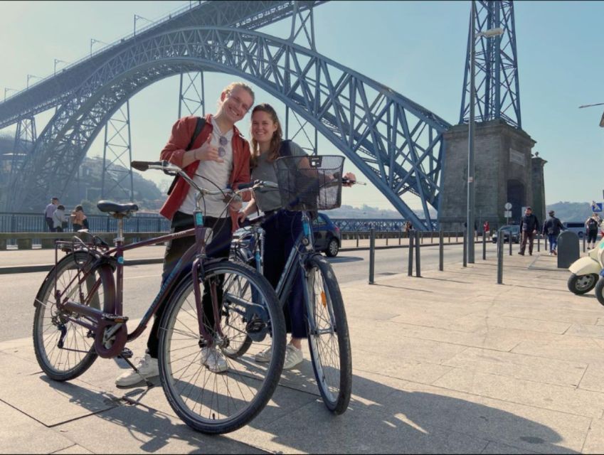 Porto: Bicycle Rental - City parks for a gentler ride