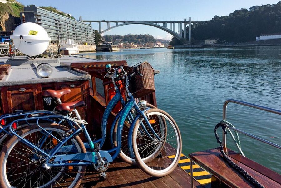 Porto: City Bike Rental - The Douro ride toward Foz do Douro