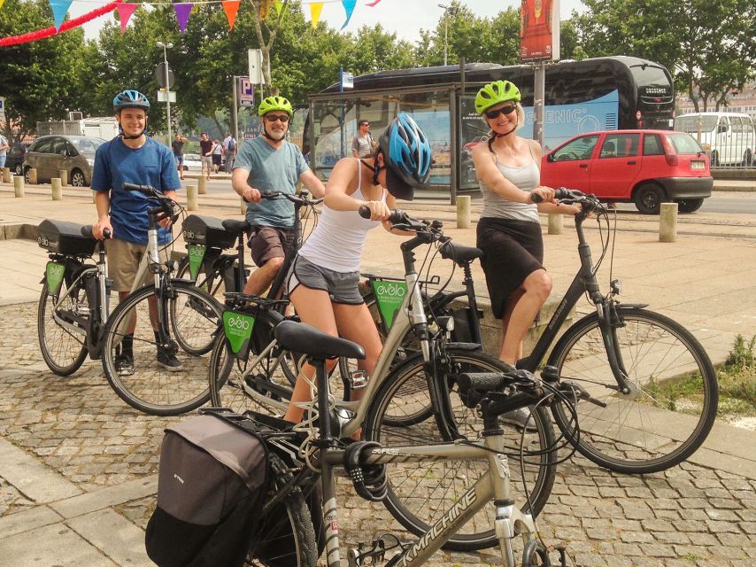 Porto: Historic e-Bike Tour with a guide - From Carlos Alberto Square to the Clérigos district