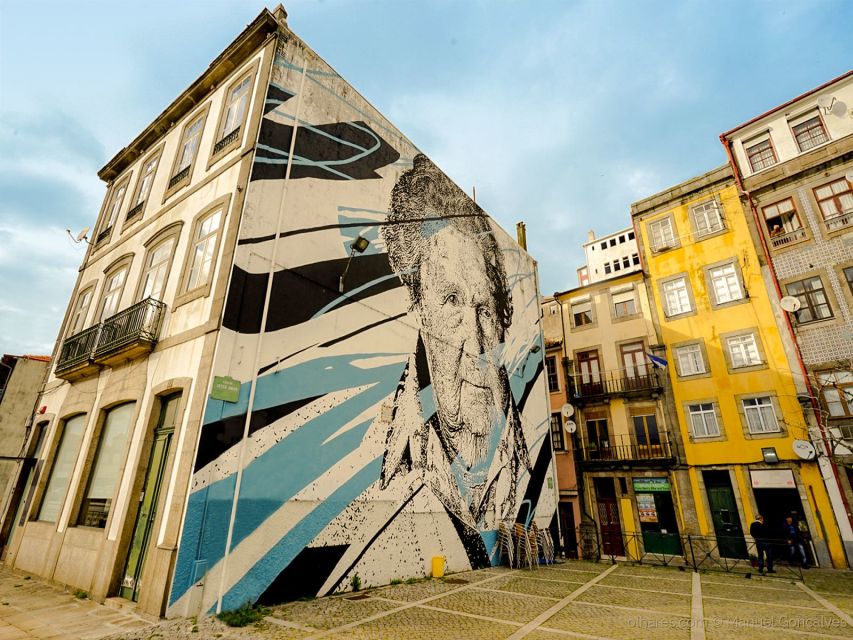 Porto: Historic e-Bike Tour with a guide - Gardens, views, and a gentler stretch at Palácio de Cristal