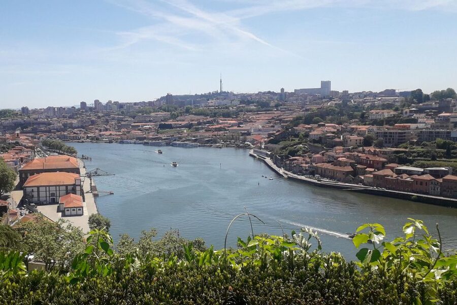 Porto Riverbank Tour on an e-bike: Atlantic Coast, Gardens - Is three hours enough?