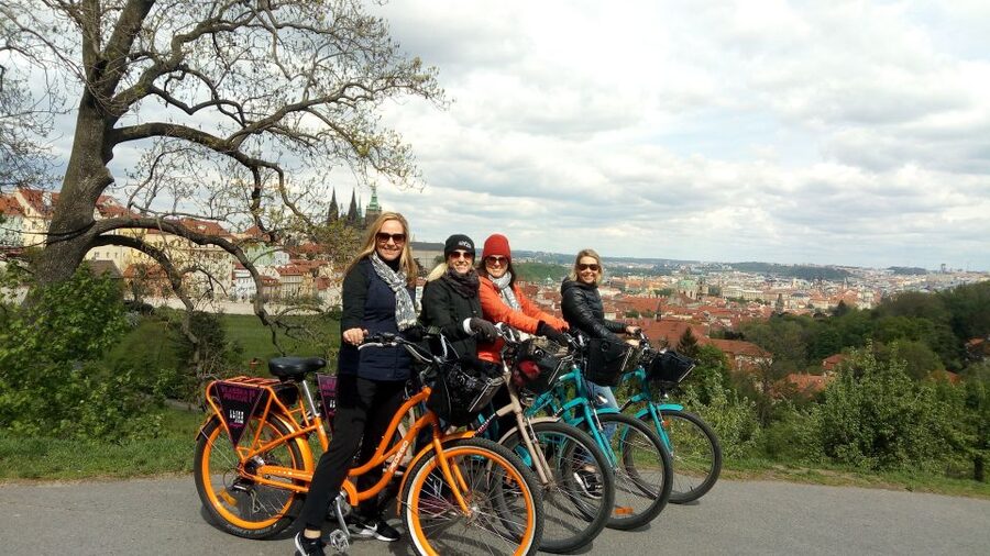 Prague: 7 Best Viewpoints of Prague E-Bike Tour - Prague Castle gives you the historic high point