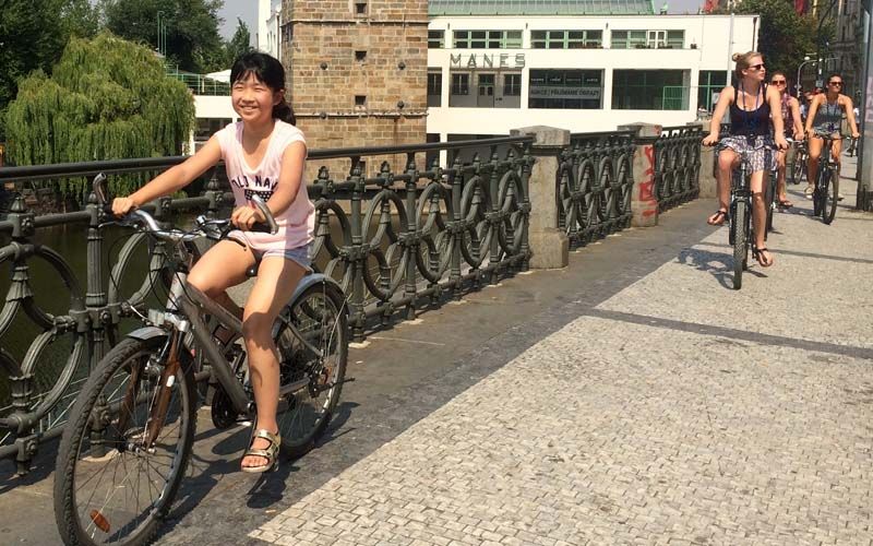 Prague: Classic City Bike Tour - Municipal House and New Town