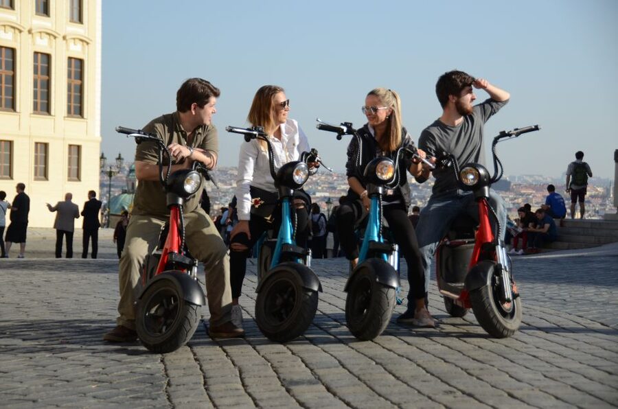 Prague: E-Bike/E-Scooter Viewpoint Tour - How the guides shape the experience