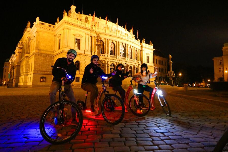 Prague: E-Bike/E-Scooter Viewpoint Tour - Letná Park and the Vltava bridges