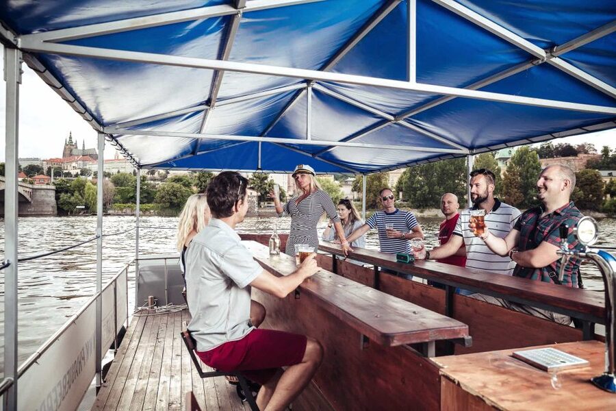Prague: Private Cycle Boat River Tour with Beer or Prosecco - Why the private format makes a difference