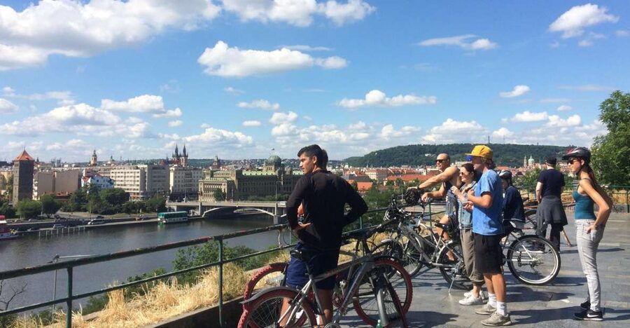 Prague: Stunning Viewpoints, Castle, City & Park Bike Tour - Why this route works so well in Prague