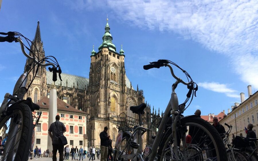 Prague: Stunning Viewpoints, Castle, City & Park Bike Tour - Royal Gardens and Prague Castle