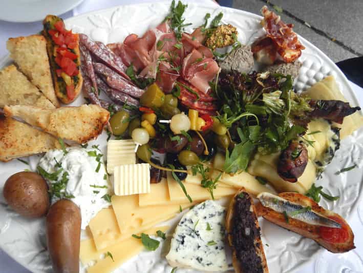 Private Berlin Street Food Bike Tour - Who will enjoy this most?