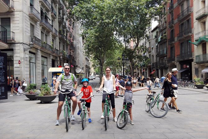 Private Bike tour for families - Barceloneta and the beach promenade