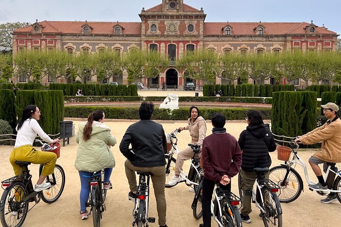 Private Bike Tours - Customizable Route, Top Barcelona Highlights - Casa Milà and Casa Batlló: Gaudí without the long visit