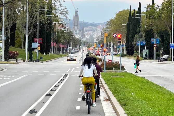 Private Bike Tours - Customizable Route, Top Barcelona Highlights - Passeig de Gràcia and the modernist city