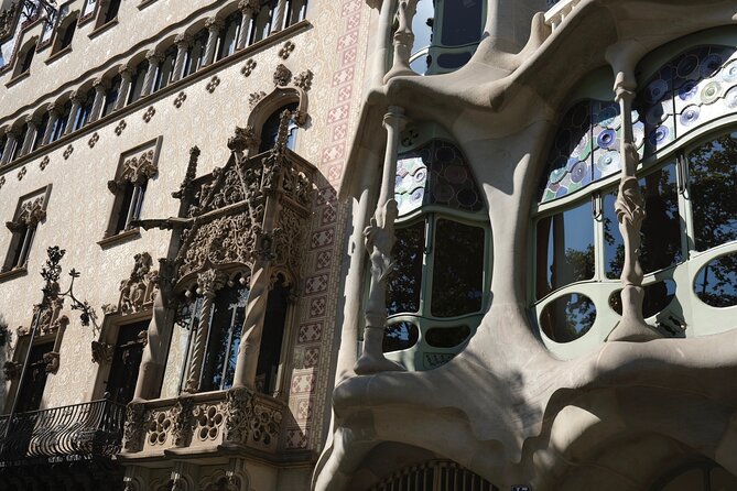Private electric bike tour - Discovery of Barcelona - Montjuïc, Olympic sites, and the best views