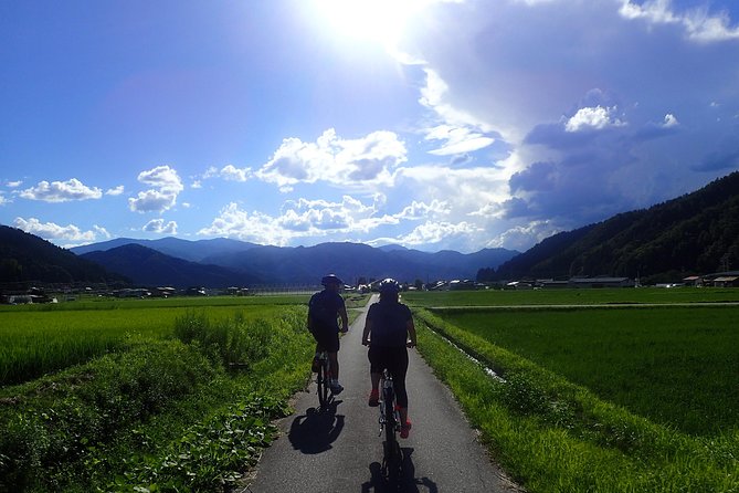 Private-group Morning Cycling Tour in Hida-Furukawa - Local vegetables, folk houses, and ordinary life