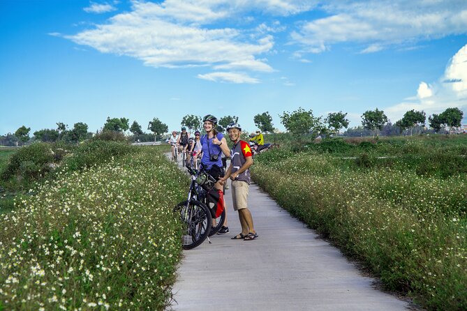 Private Hoi An Evening Food Tastings Tour by Bike - Who should book this four-hour food ride