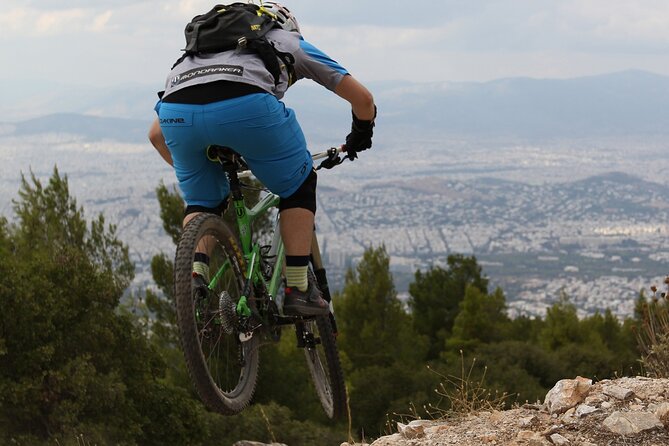 Private Mountain Bike,Trail Ride Tour of Mount Ymittos, Athens. - Meeting Alessio and getting set up