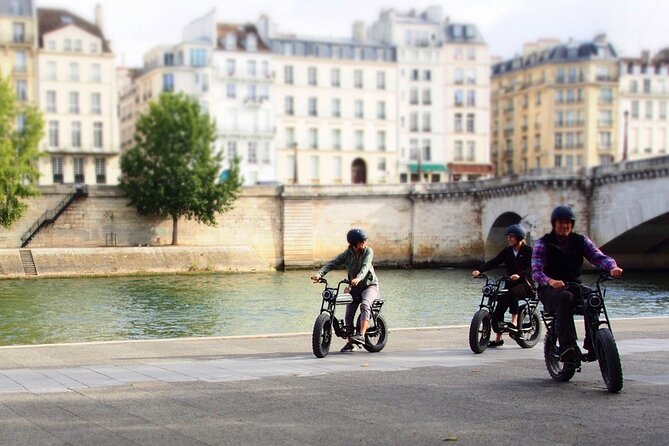 Private Paris electric bike ride with video - Price, timing, and who gets the best value