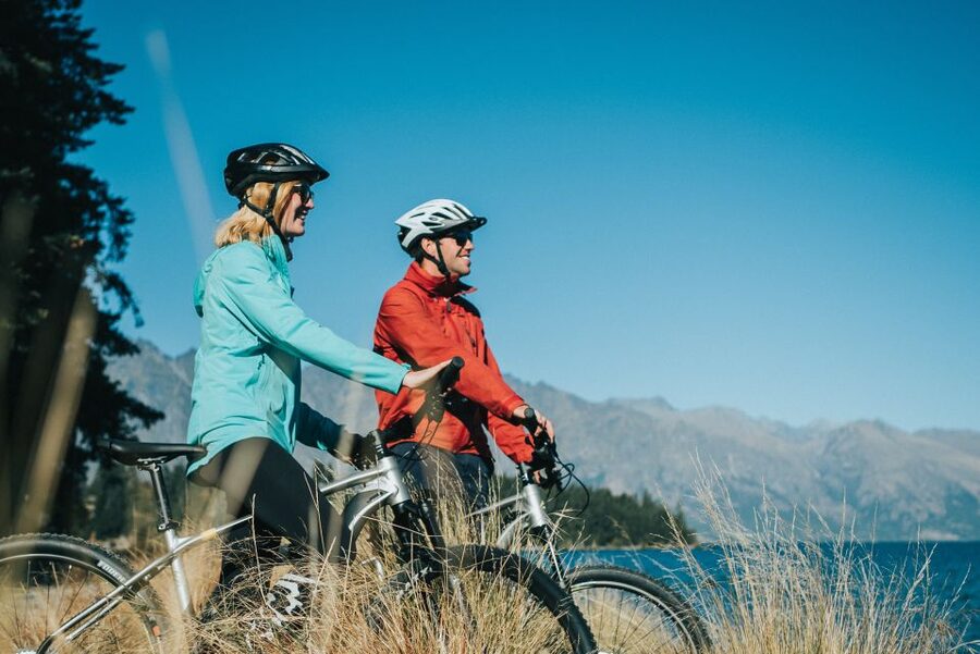 Queenstown: Arrowtown To Queenstown Biking Adventure - How difficult is the 35-kilometer route?