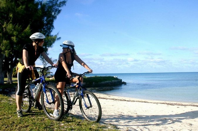 Railway Trail Bike and Beach Tour in Bermuda - Somerset Bridge and Bermuda’s tiny drawbridge