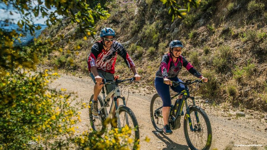 Ramatuelle: Tracks & Tasting Winery Tour by Mountain E-Bike - What the three hours feel like