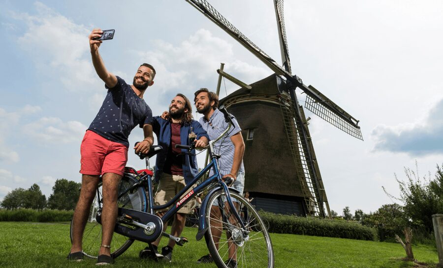 Rent a bike in Amsterdam | 1, 2, 3+ hours - A sensible first ride to Vondelpark