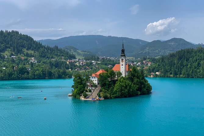 Rent an eBike in Bled - Weather, clothing, and practical limits