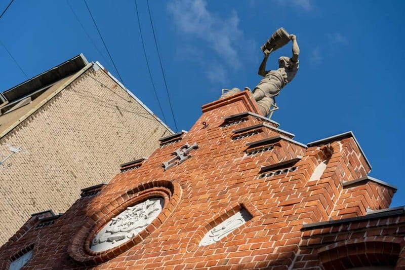 Riga Explorer Bike Tour - The guides make the difference