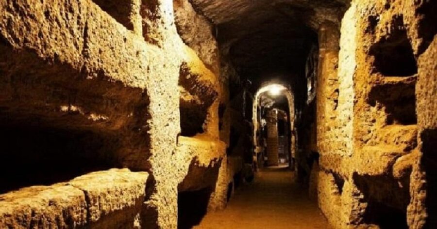 Roma: DELUXE Appian Way Bike Tour, Catacombs Visit & Lunch - Ninfeo di Egeria and Caffarella Park