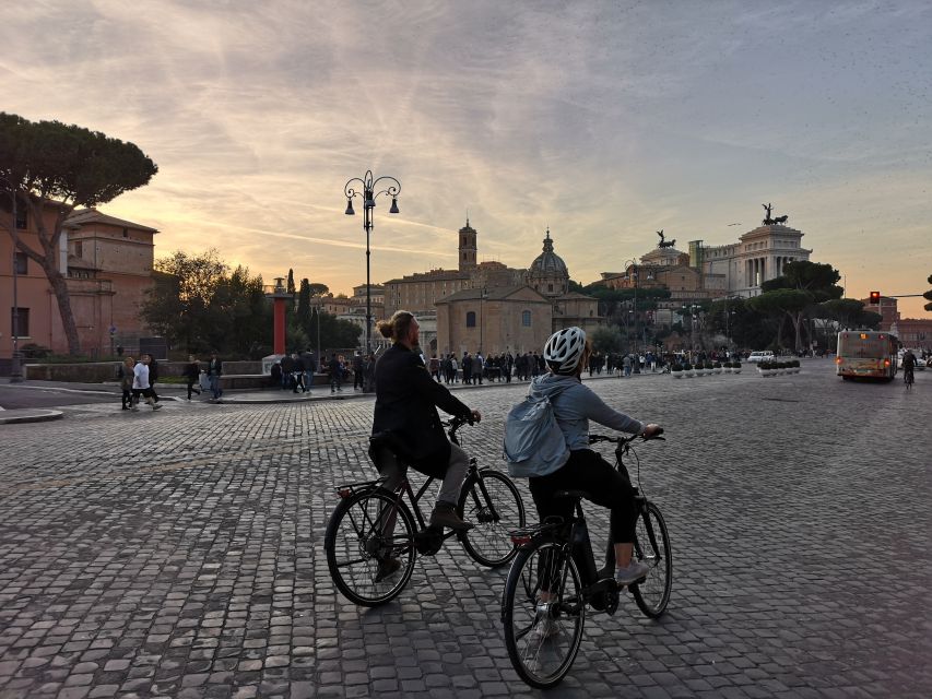 Rome: 3.5-Hour Small Group E-Bike Tour - Riding past the Roman Forum and Colosseum
