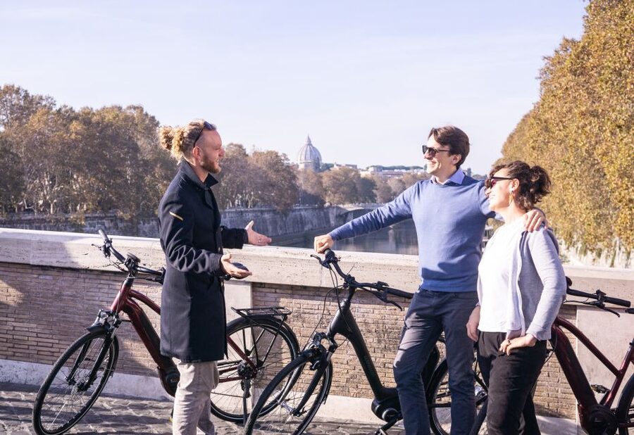 Rome: 3.5-Hour Small Group E-Bike Tour - The Pantheon and Trevi Fountain: Rome’s essential first stops