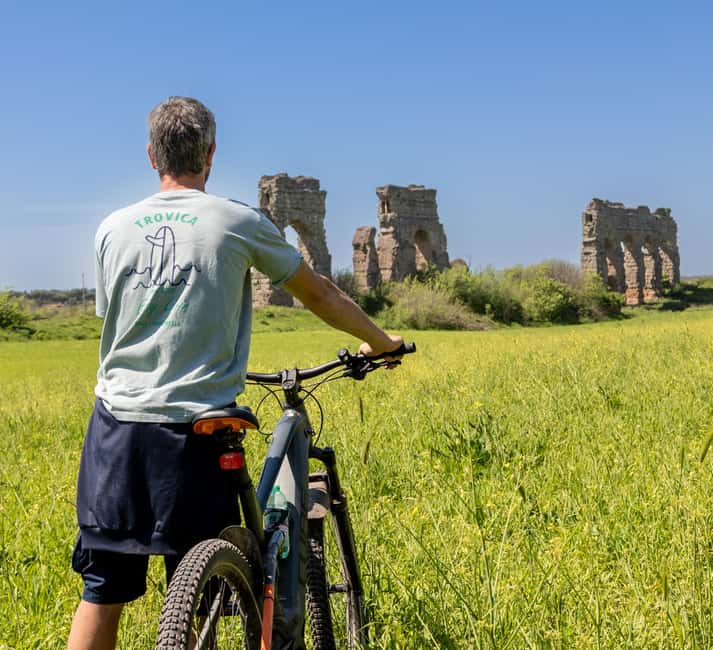 Rome: Appian Way & Aqueducts E-Bike Tour (Catacombs & Food) - Going underground at the Roman catacombs