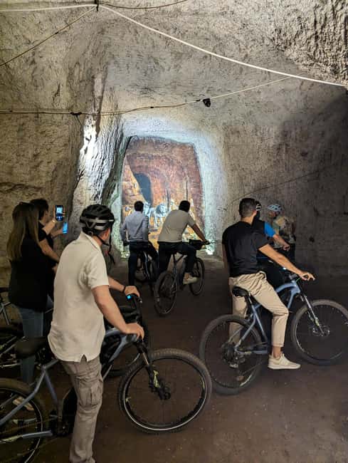 Rome: Appian Way E-Bike tour & Ancient Underground Labyrinth - Meeting at San Sebastiano and getting started