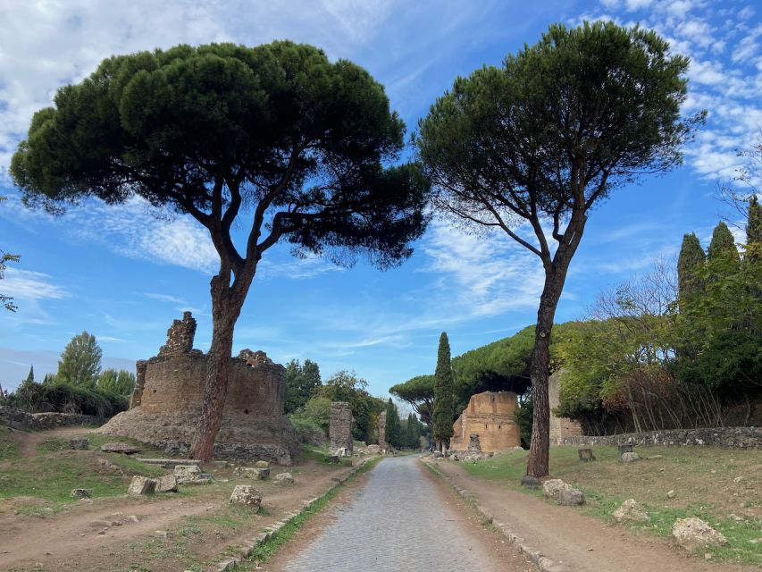 Rome: Appian Way Guided Tour on E-Bike with italian Aperitif - Who should book this Appian Way ride?