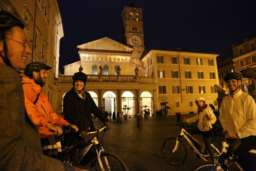 Rome by Night: 3-Hour Bike Experience - What the bicycle adds to the evening