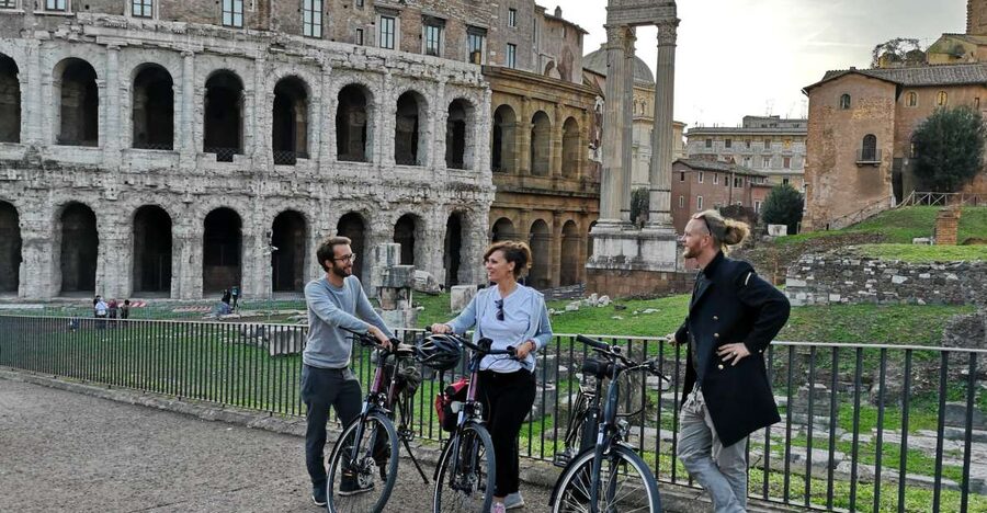 Rome By Night: Small Group E-Bike Tour - Trevi Fountain, where the evening gets busy
