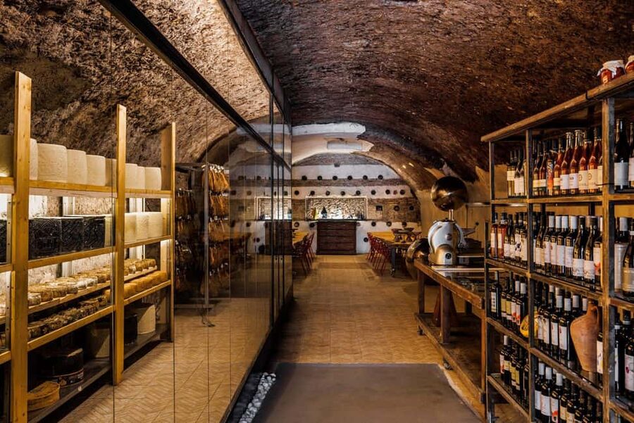 Rome E-Bike Highlights Tour & Tasting in Secret Cave - From the Tiber to Castel Sant’Angelo